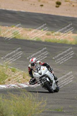 media/Jun-04-2022-WERA (Sat) [[b852bbbd55]]/Race 4 C Superbike Expert Novice/